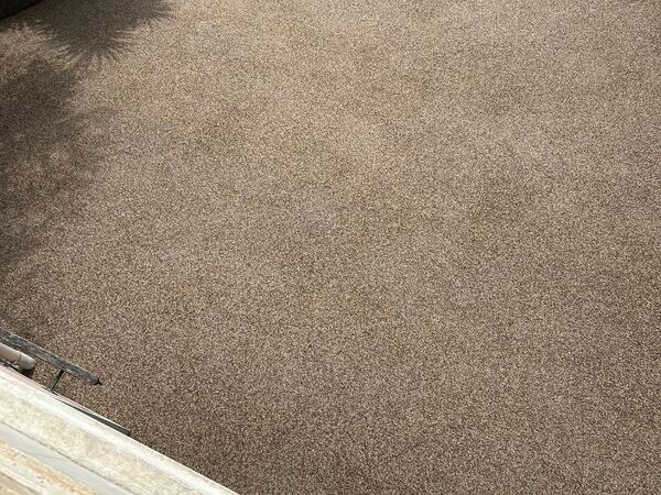 Résidence privée, terrasse finie en résine